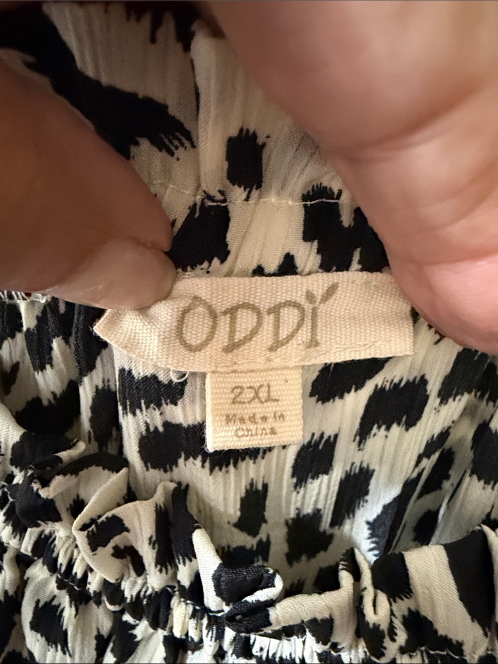 ODDY Black & Cream Patterned Dress NWT - Picture 9 of 12